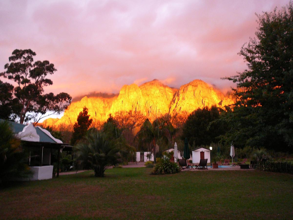 Orange-Ville Lodge & Guesthouse Stellenbosch Exterior foto